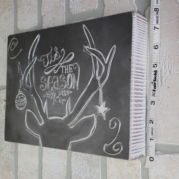 Wooden "Tis The Season" reindeer ornament whitewashed sign wall décor picture - Picture 3 of 4